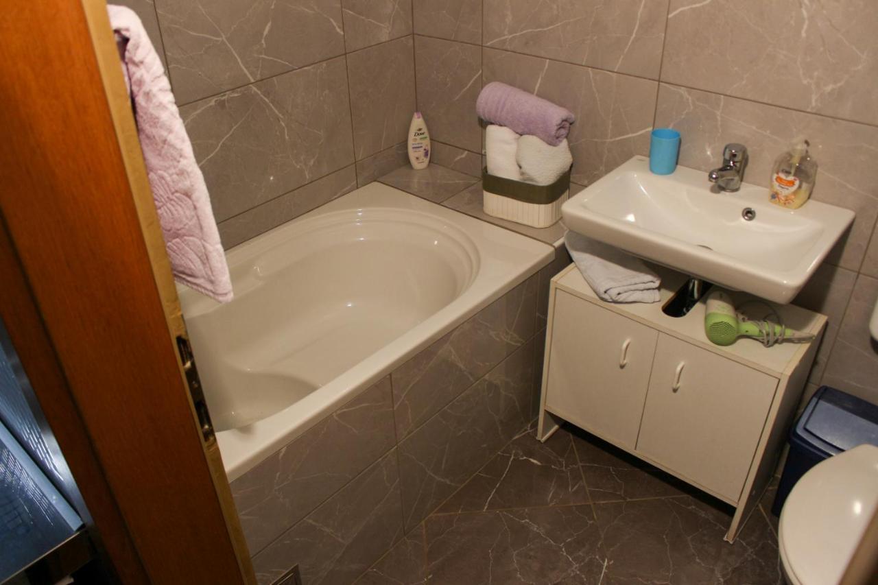 Apartments M&R Spadina Vodice Luaran gambar